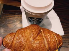 火腿芝士可颂-星巴克臻选(南京金茂览秀城店)