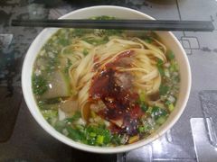 牛肉面-清真·苍鹰蓬灰牛肉面(盐场路店)