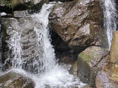 -藏龙百瀑风景区