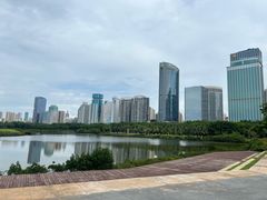 -万绿园