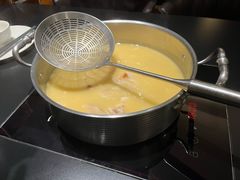 -鲜入唯煮·港式海鲜牛肉火锅(金宝街店)