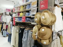 -优衣库(青岛伟东乐客城店)