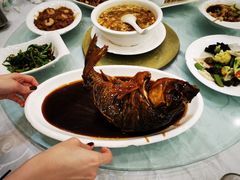 罾蹦鲤鱼-奥华餐厅·老张记(台基厂店)