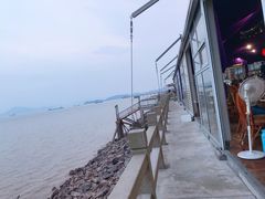 -鹰龙海畔度假酒店(咸祥店)