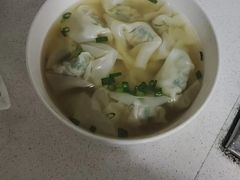 -鲸育宝宝月嫂(徐汇店)