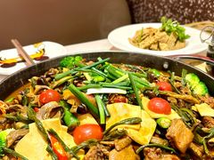 -虎丫炒鸡(西安熙地港店)