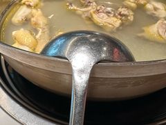 -烹然四季椰子鸡火锅(姚家园万象汇店)