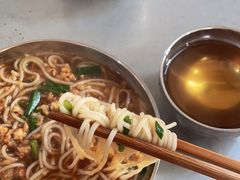-正宗杨记普洱酸醋米线(总店)