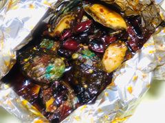 -扒虾小妹儿麻辣海鲜(宏图街店)