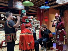 -老滇山寨•云南特色菜•地方菜•民族风情歌舞表演(金碧店)