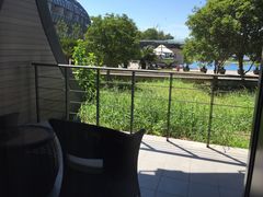 -上海滴水湖皇冠假日酒店