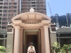 -香港大学