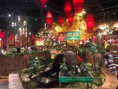 大堂-老滇山寨•云南特色菜•地方菜•民族风情歌舞表演(金碧店)