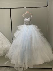 -城市花园婚纱摄影