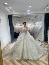 -予白婚纱礼服馆