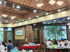 大堂-绿雅居原生态农庄(小涌店)