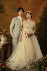 -雪中彩影婚纱摄影·微光艺术中心