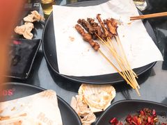 -何师烧烤·香辣蟹·川菜·30年老品牌(太古里旗舰店)
