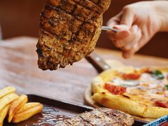 炭烤鸡胸肉-Luga's 西餐酒吧·bistro(百家湖1912店)