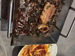 -有红鸡毛店·川菜(建设路店)