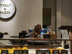 面包甜点陈列柜-WHEAT&BAKER-麥(凯德来福士店)