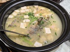 -土砂锅生态山庄·非遗砂锅雅鱼
