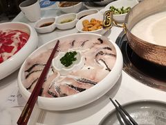 -洪氏嗨捞·广东猪肚鸡·椰子鸡火锅(西咸万象城店)