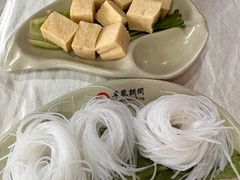 -羊家胡同·龙虾烧烤火锅(龙汇路店)