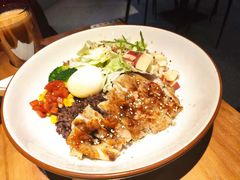 -POKEE VIA&Brunch·维娅(重庆来福士店)