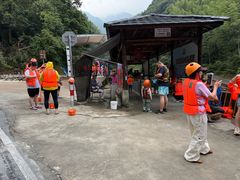 -安吉龙王山峡谷漂流