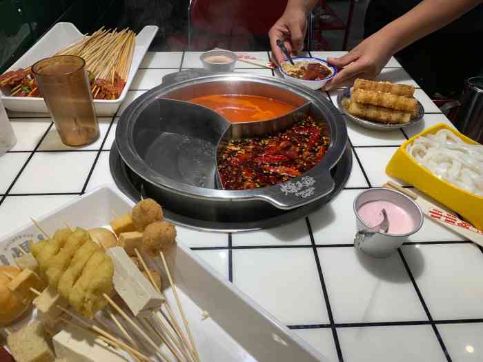 燥王爷牛肉串串(翠园街店)-"之前经常去永华那边,那边的话停车不是