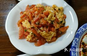 Scrambled Eggs with Tomato