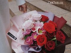 -谷莠子花艺·气球派对·绿植造景·花艺沙龙(金光华广场店)