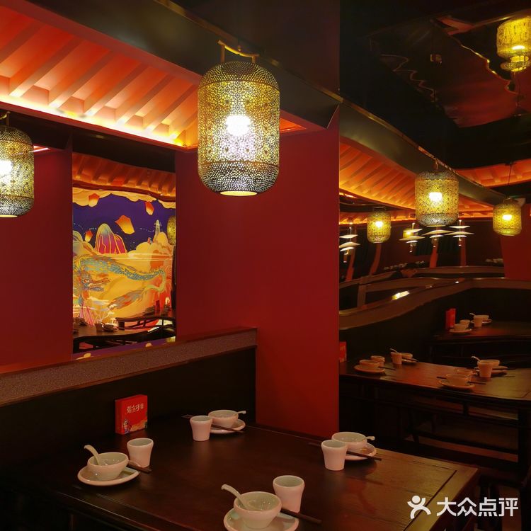 好吃实惠，扶墙而出的新晋川菜馆