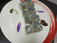 -西安君富酒店(大明宫龙首原地铁站店)