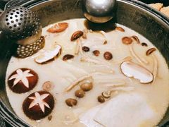 -煲宫猪肚鸡(昆山金鹰国际购物中心店)