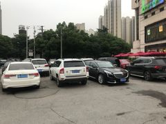 -夏联福记大酒店-停车场