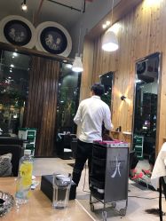 -马克男发时尚店