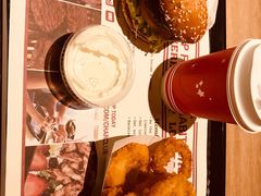 -The Habit Burger Grill 哈比特汉堡(复兴soho店)