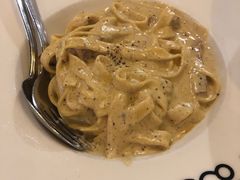 奶油鸡肉蘑菇小通心意面-BONAZZA 意大利餐厅