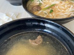 越食经典牛肉河粉-泰越越(古盛路店)