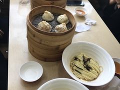 -珊珊小笼馆(仙霞路店)