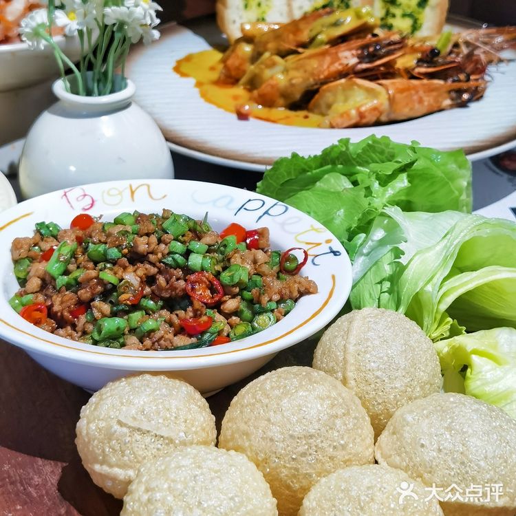 泰好吃啦！请全体泰餐都按这个标准卷起！