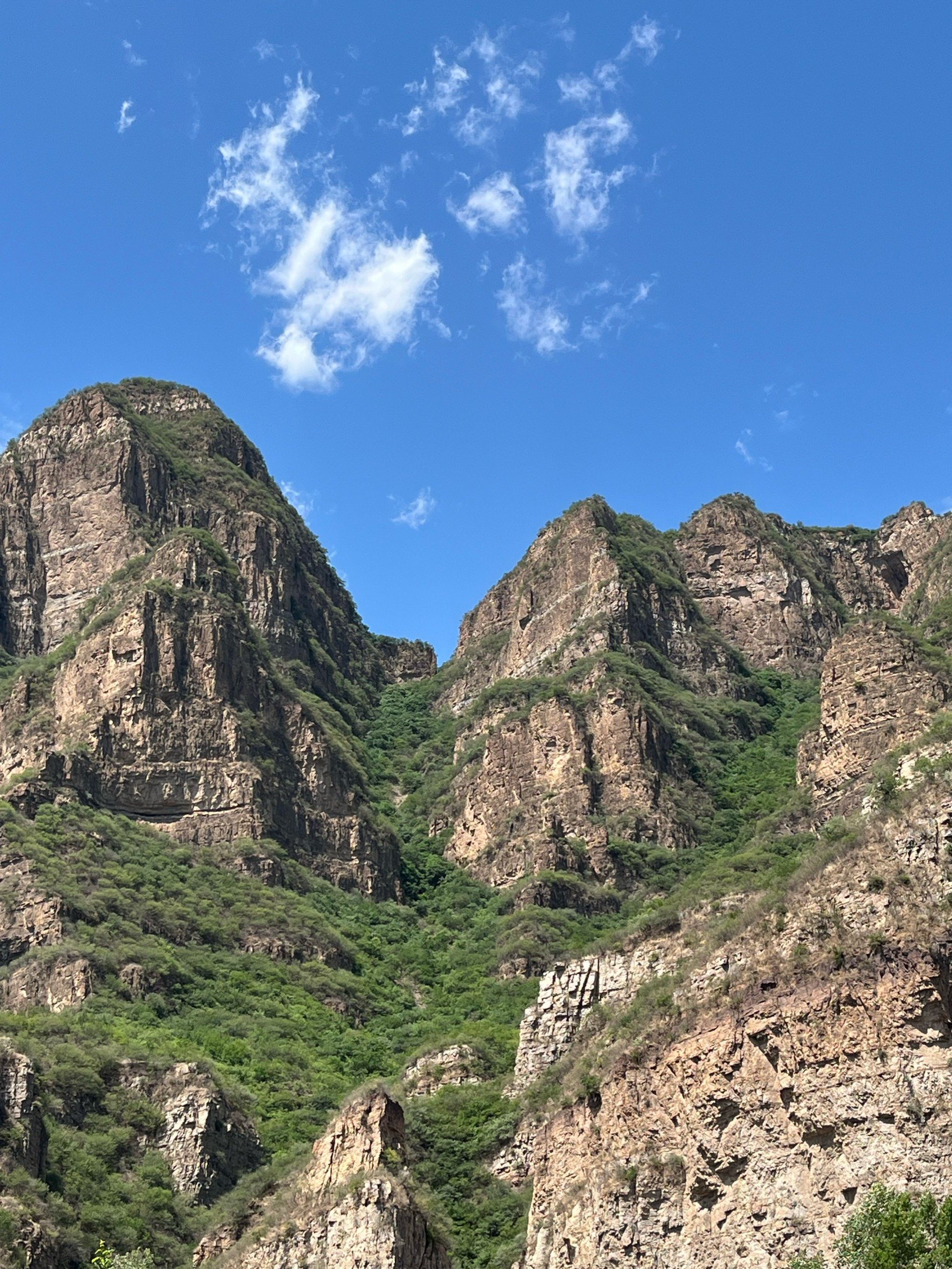 露营,钓鱼都不错
#好山好水好风景 #近郊徒步指南 「百里山水画廊」