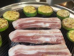 -围炉肉舍丹东海鲜烤肉·烤活鳗(步行街店)