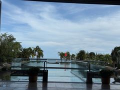 -亚龙湾喜来登·美景台大堂吧