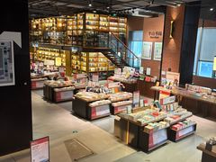 -半山书局(新世纪商城店)