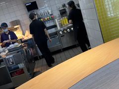 -麦当劳(松江飞航广场店)