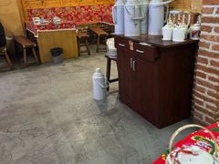 -闯关东东北农家菜(崂山石老人店)