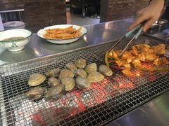 -马路牙子烧烤音乐酒馆(望京店)